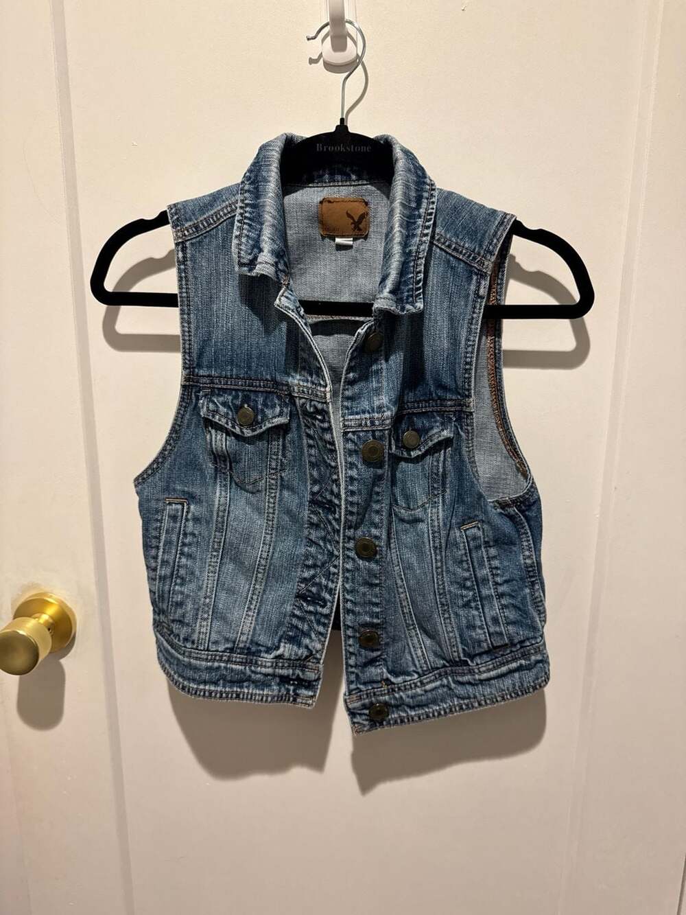 American Eagle Outfitters Medium Wash Denim Button-Up Vest Size Small